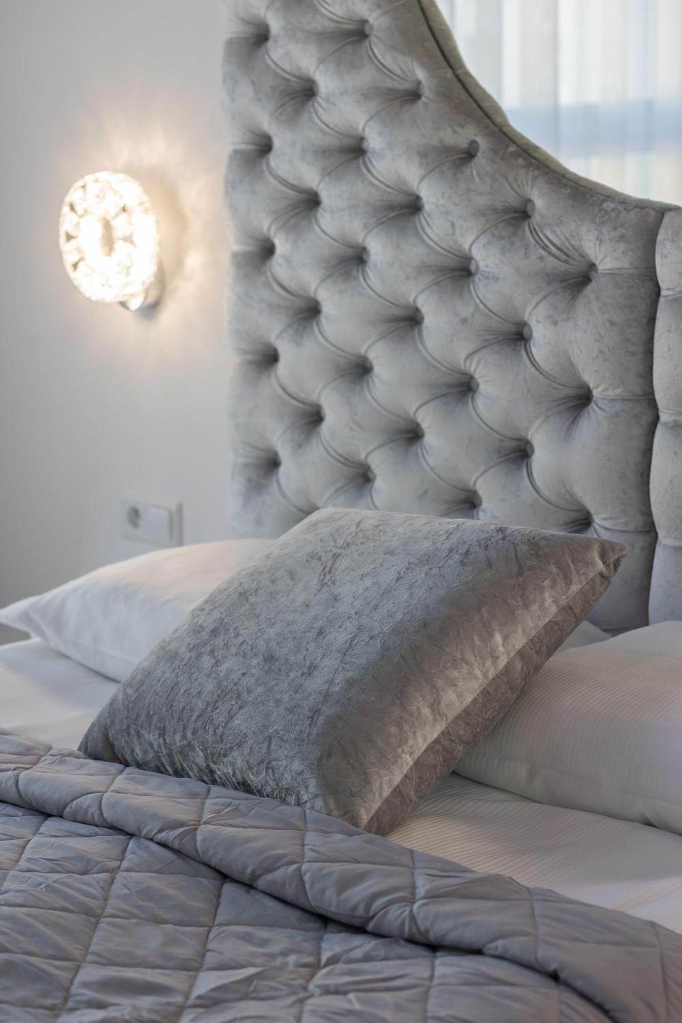 Elegant Apartments With Balcony & Parking Warsaw By Noclegi Renters Exteriér fotografie