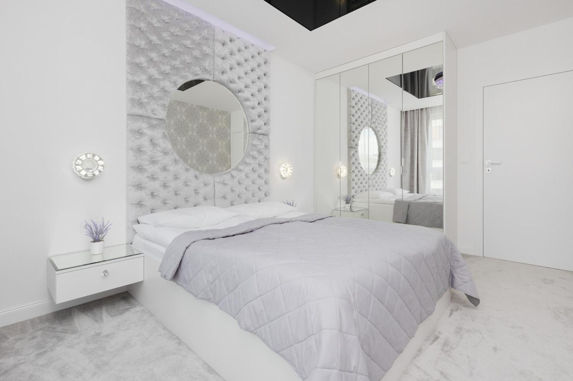 Elegant Apartments With Balcony & Parking Warsaw By Noclegi Renters Exteriér fotografie